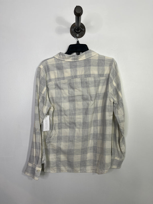 Tommy H. Wht/Blu Plaid Button