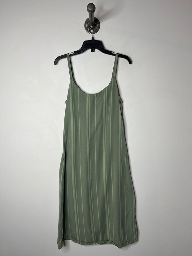 10 Tree Green Button Up Dress