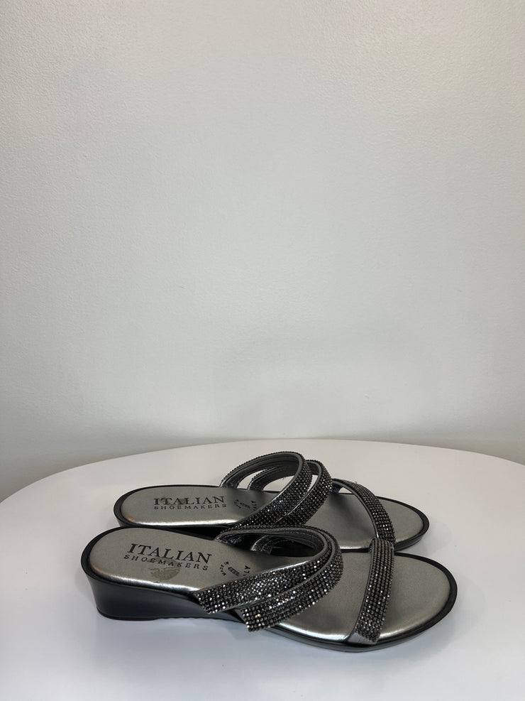 Italian Shoe. Silver Sandals