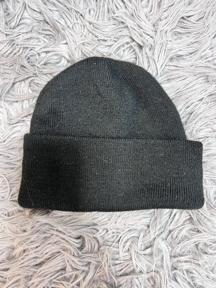 Tuque noire Garage