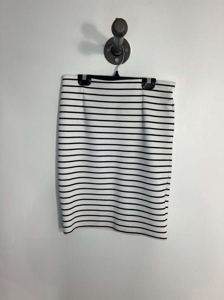 Dynamite Wht/Blk Stripe Skirt