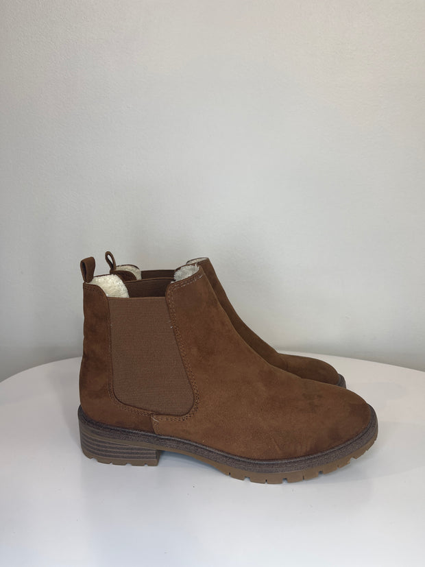 Call It Spring Brn Ankle Boots