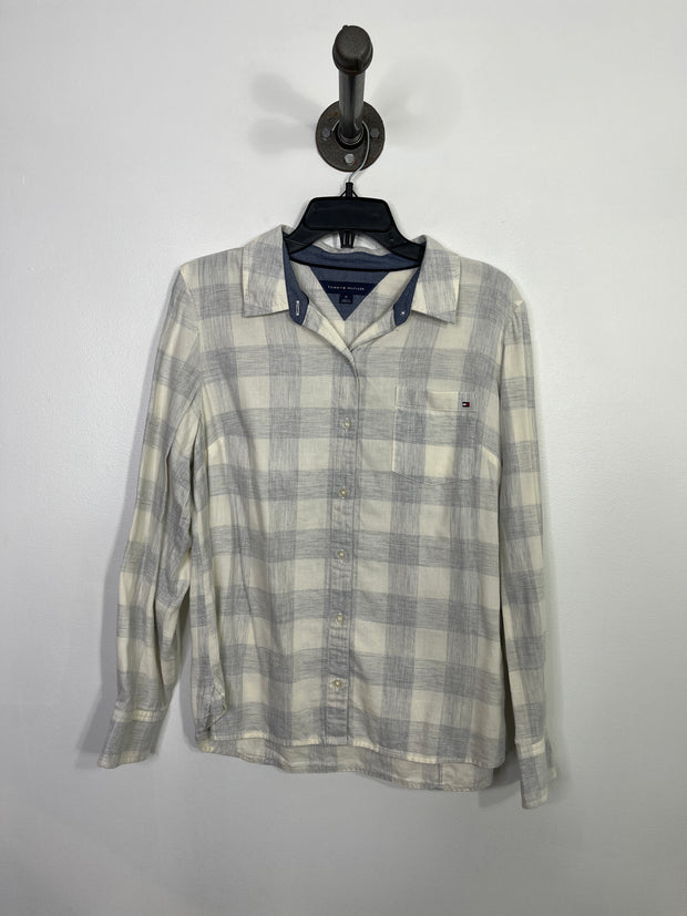 Tommy H. Wht/Blu Plaid Button