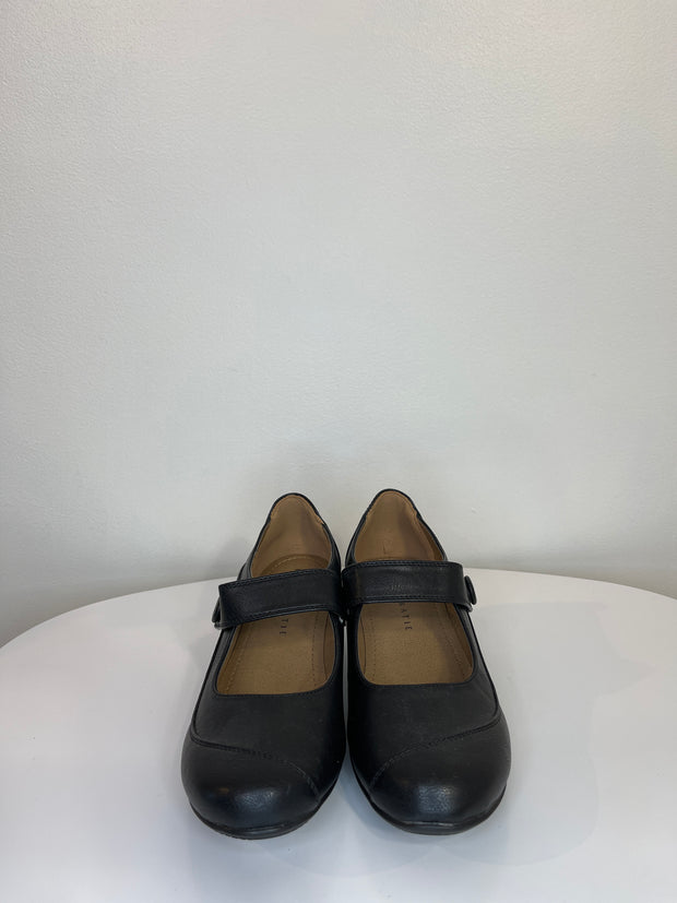 Kelly & Katie Black Small Heel