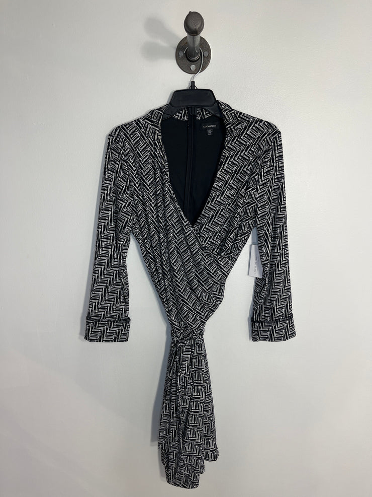 Le Chateau Wht Blk Tie Dress