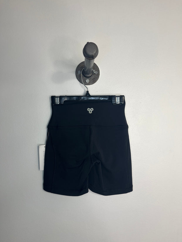 Aritiza Blk Biker Shorts