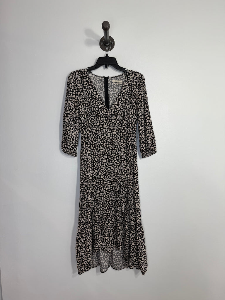 Pull & Bear Black Floral Dress LeivItOrLoveIt Pull & Bear Black Floral Dress LeivItOrLoveIt