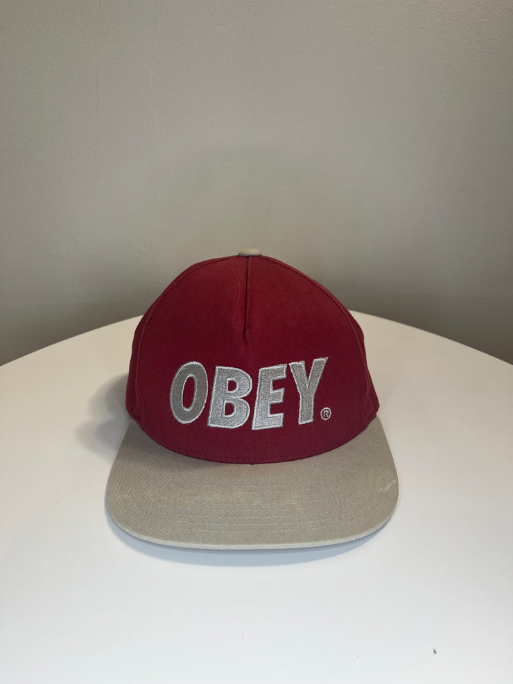 Obey Gry/Red Flat Cap
