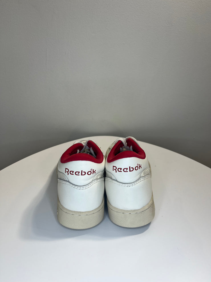 Reebox White/Red Sneakers