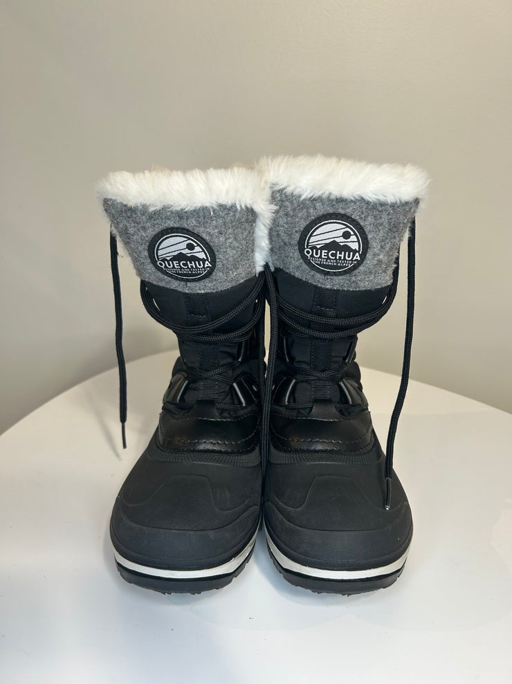 Quechua Black Snow Boots