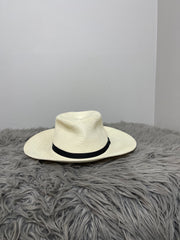 Sombrero beige Alixiliary