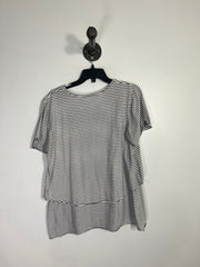 Camiseta a rayas con la herencia de Legoe