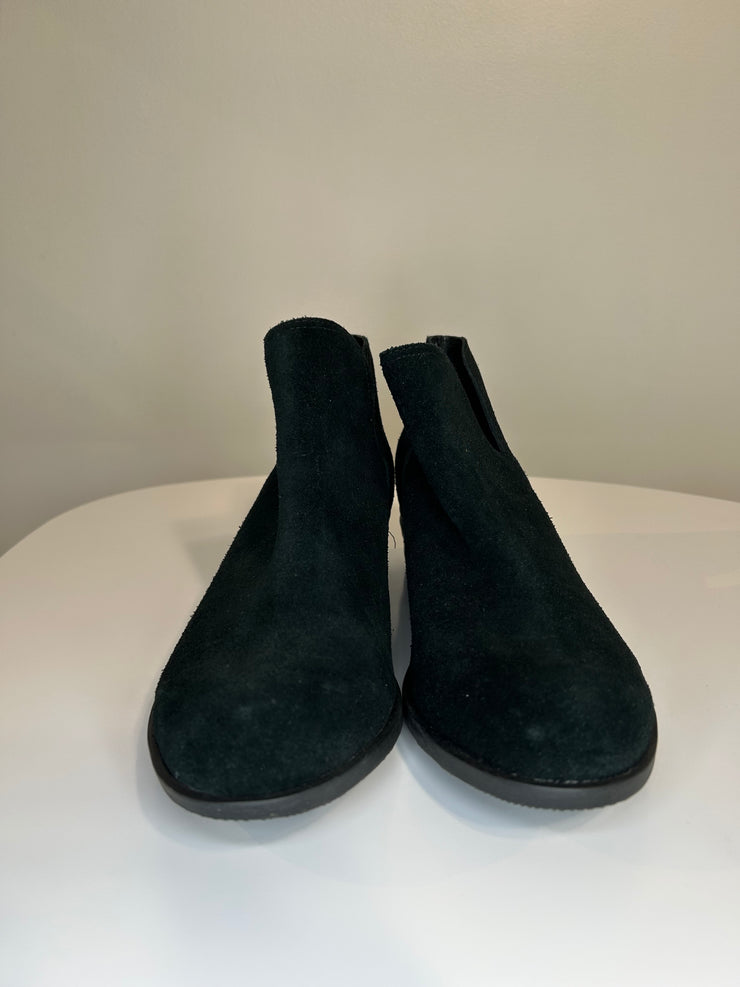 Sorel Black Suede Ankle Boots