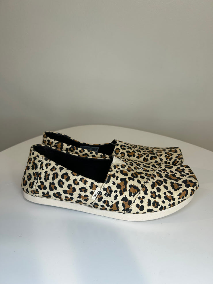 Toms Cheetah Print Slip Ons