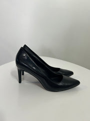 Calvin Klein Blk Pointed Heels