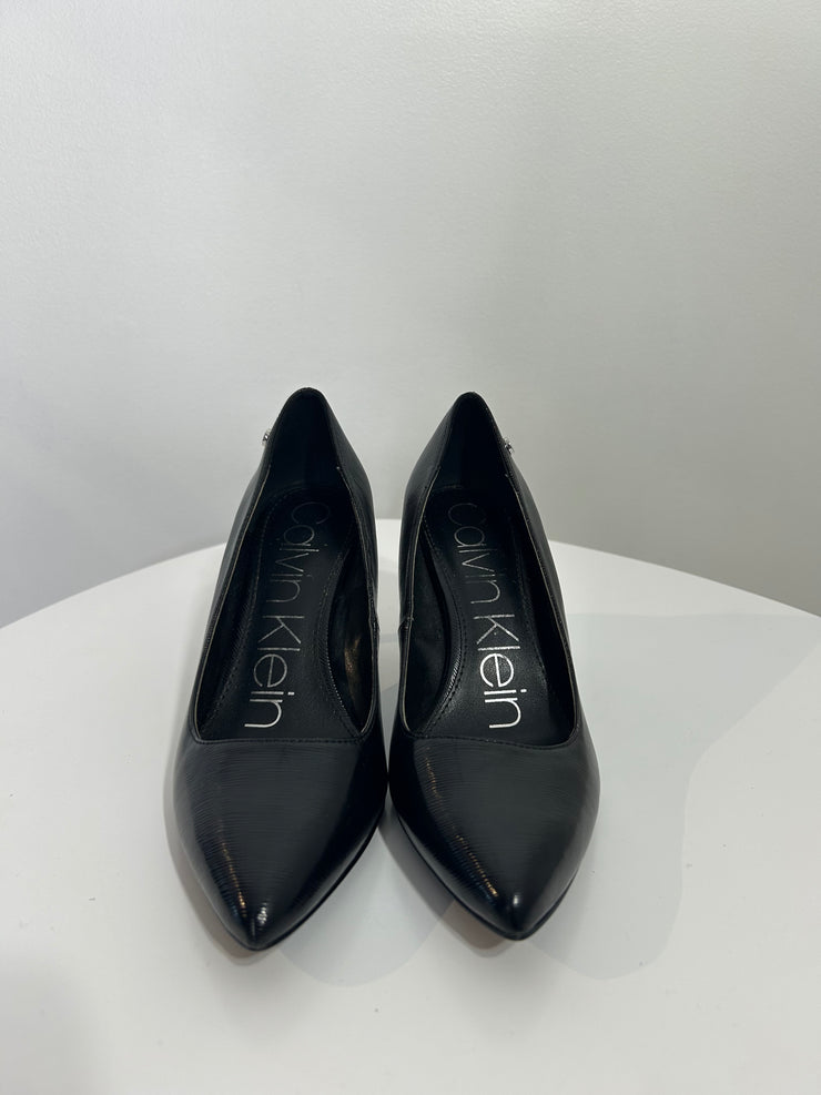 Calvin Klein Blk Pointed Heels