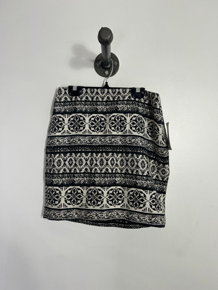 RW & CO Patterned Mini Skirt