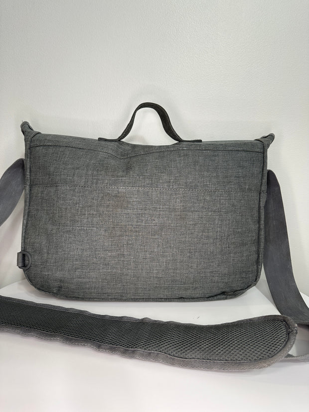 Bolso mensajero gris de Hershcel