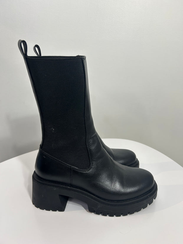 Steve Madden Blk Chunky Boots