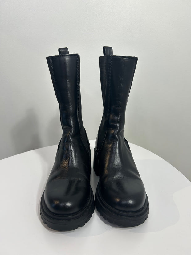 Steve Madden Blk Chunky Boots