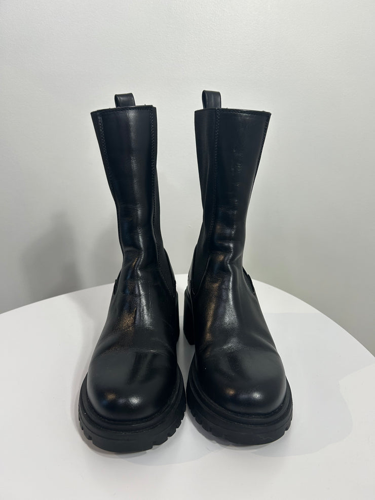 Steve Madden Blk Chunky Boots