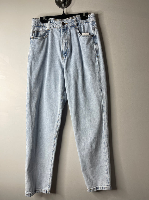 Zara Light Wash Straight Jean