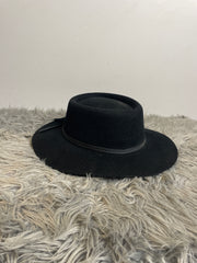 Chapeau en laine noire de West Von