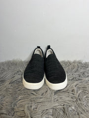 Earth Black Slip-On Sneakers