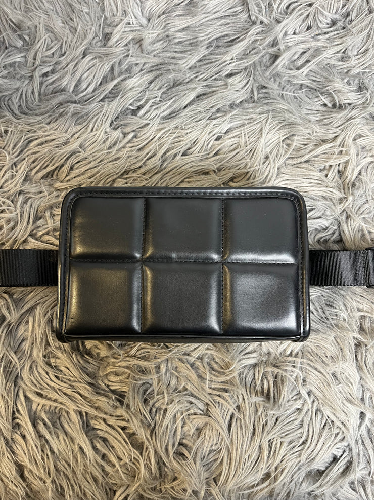 Amanda Black Belt Bag