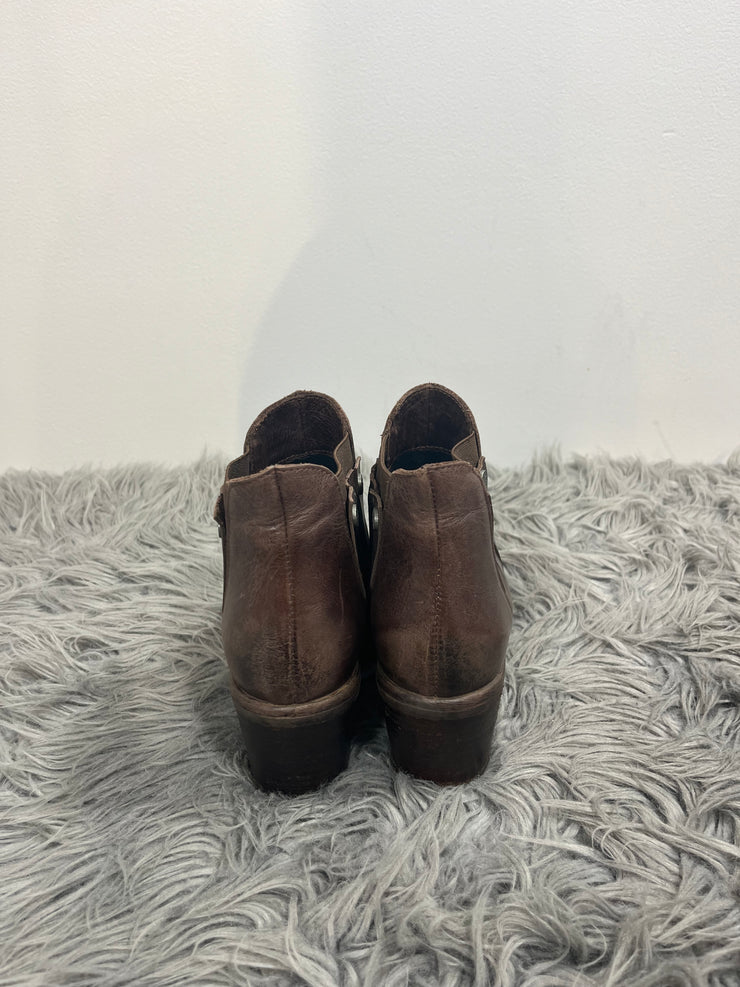 Bueno Brown Ankle Boot