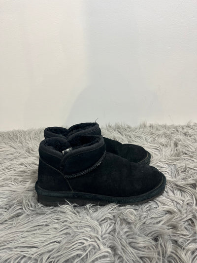 Cloud Nine Sheepskin Blk Boots