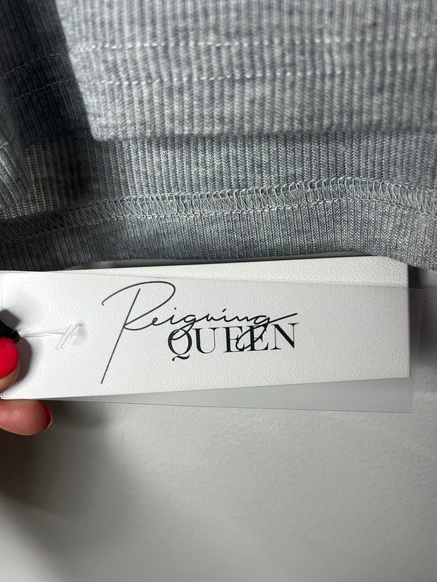 Regining Queen Grey Crop Tank