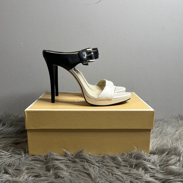 MK Wht&Blk Strappy Heel