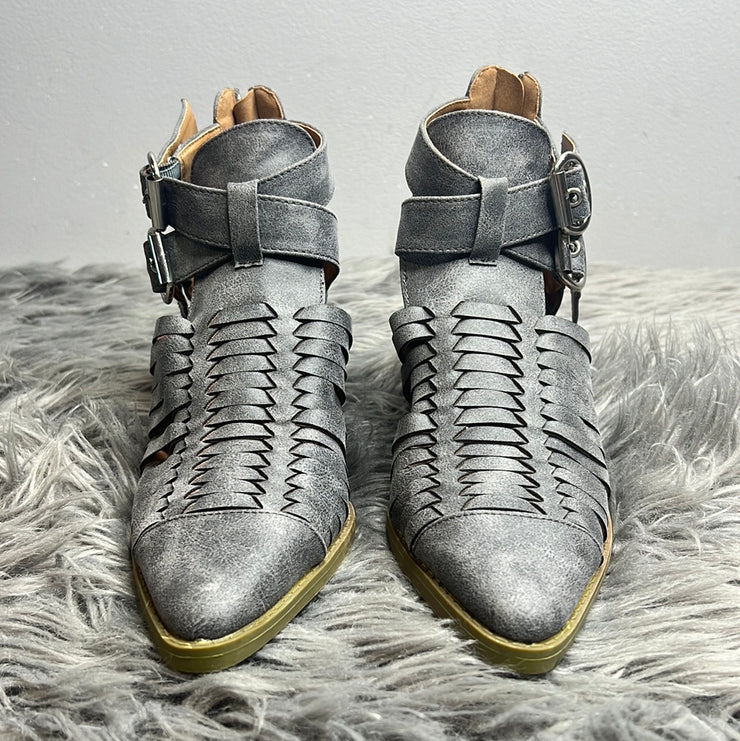Qupid Grey Strappy Wedges