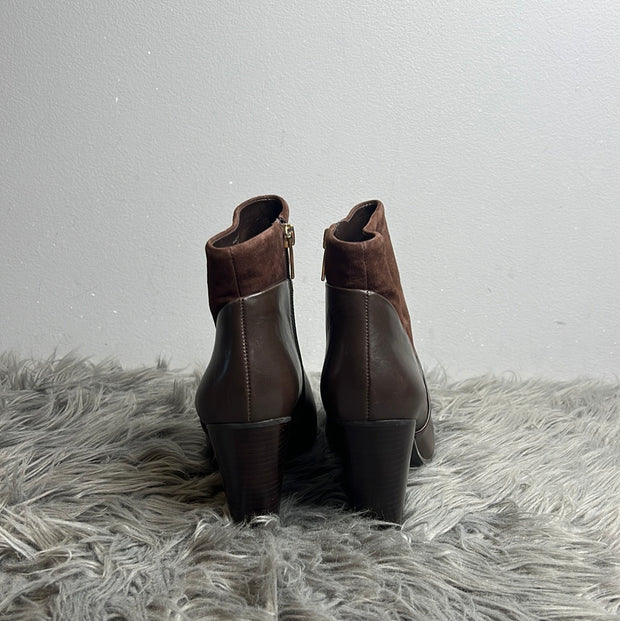 Vince Camuto Brwn Booties