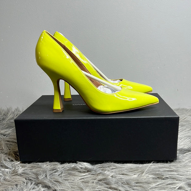 Gabrielle Union Neon Yllw Heel