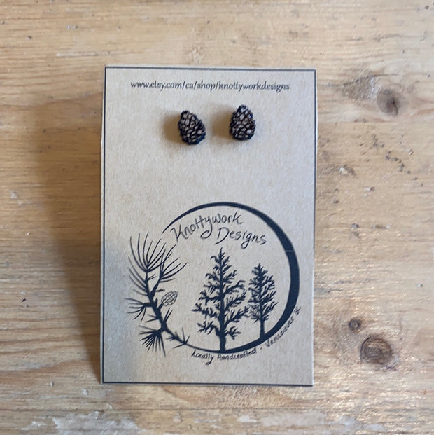 Wood Pinecone Stud