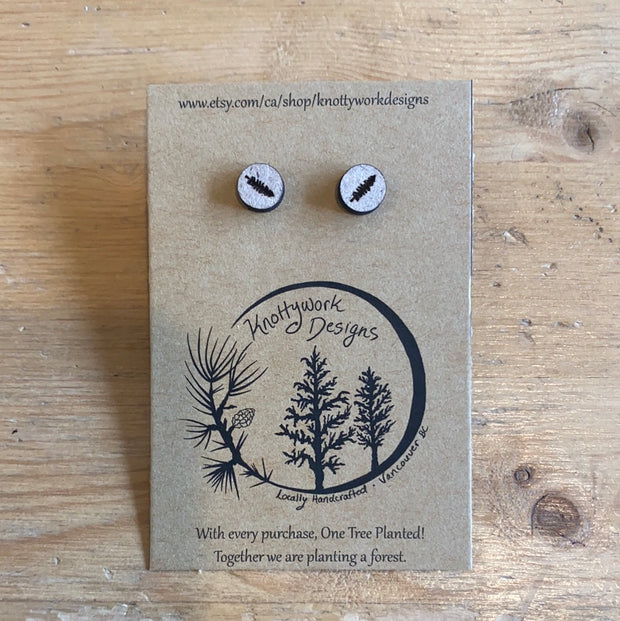 Wood Circle Tree Stud