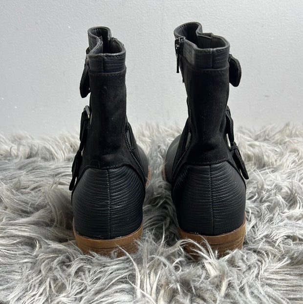 Roxy Black Buckle Booties