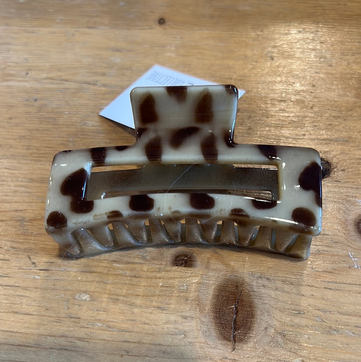 Cream Leopard Square Clip